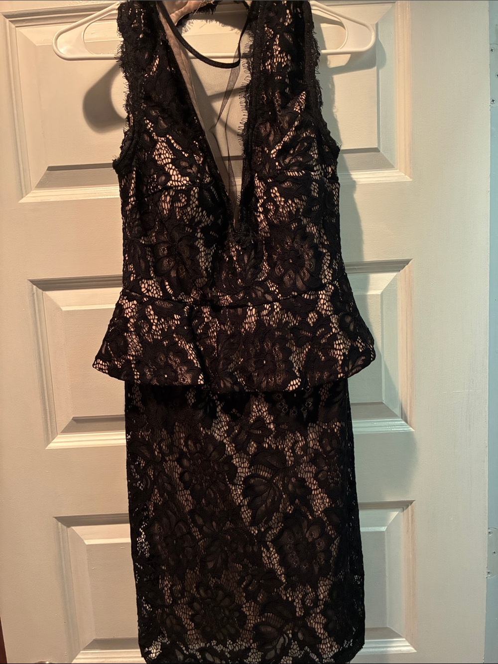 Betsy & Adam Black Nude Lace Peplum Illusion Midi Dress Size 8 deep V